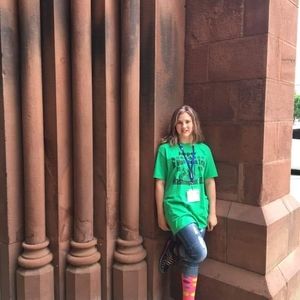 Meet your Posher, Ella